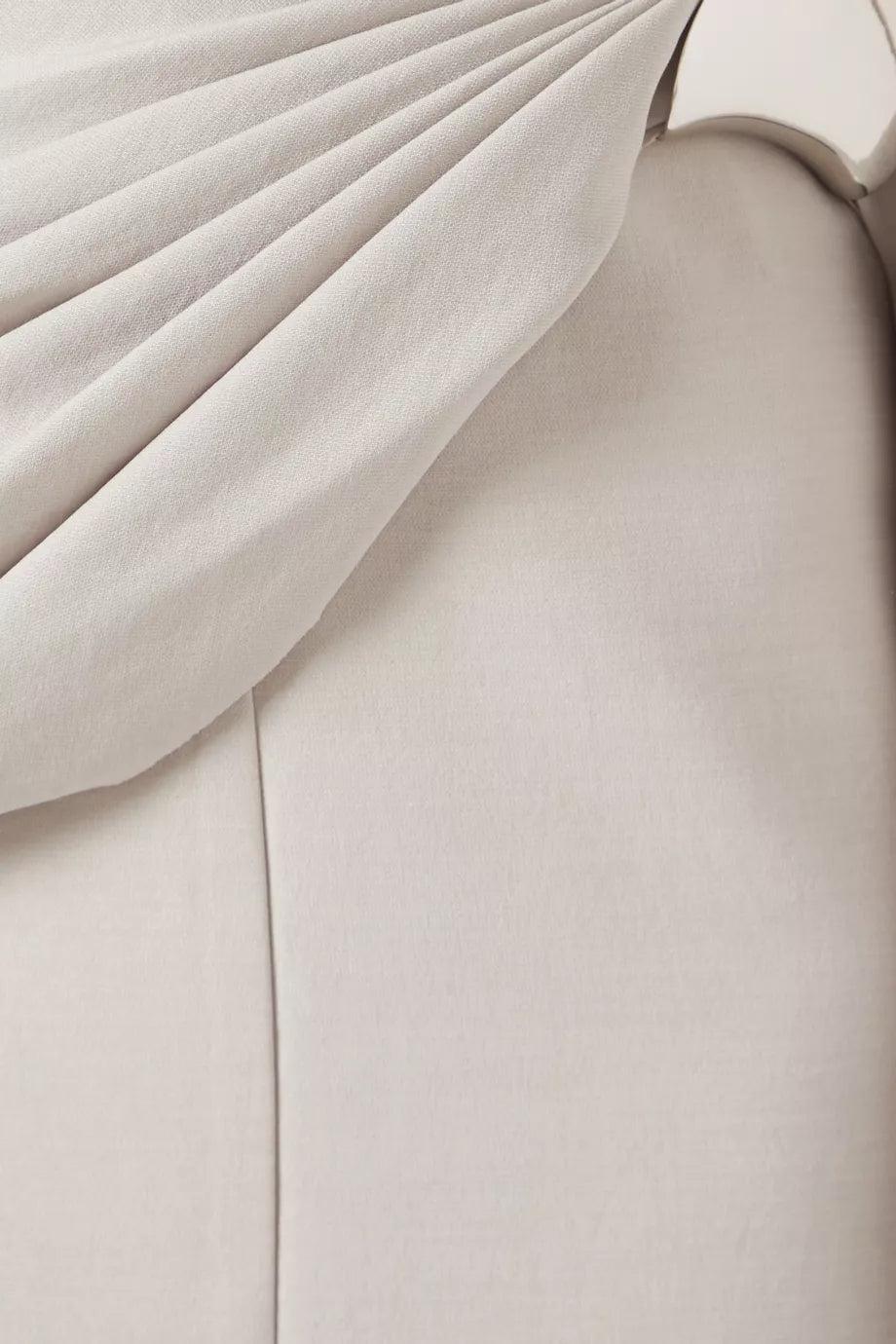 florence Interlock pleated Knit maxi dress in grey