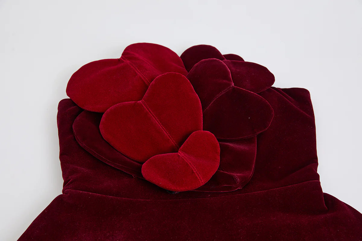 joyce Strapless Heart Velvet Mini Dress in burgundy