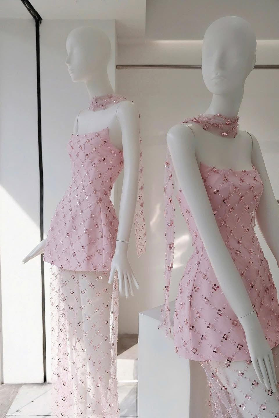 alberta Strapless Sequins pearl mini dress in pink