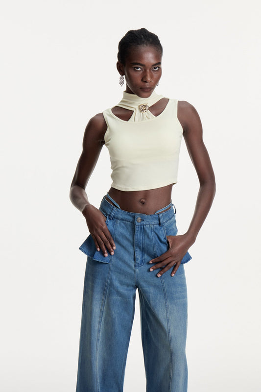 Ellalabel Comfort Cutout Crop Top - Crafted from High-quality Fabrication - Designed for Elegant Occasions.