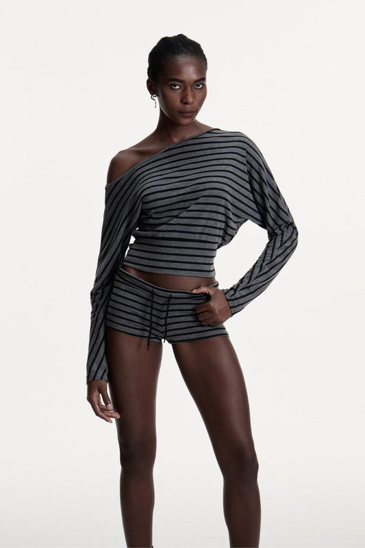 Ellalabel Connla Asymmetric Stripe Pants Set - Crafted from High-quality Fabrication - Designed for Elegant Occasions.