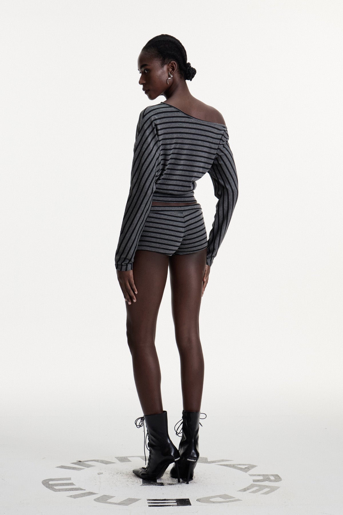 Connla Asymmetric Stripe Pants Set