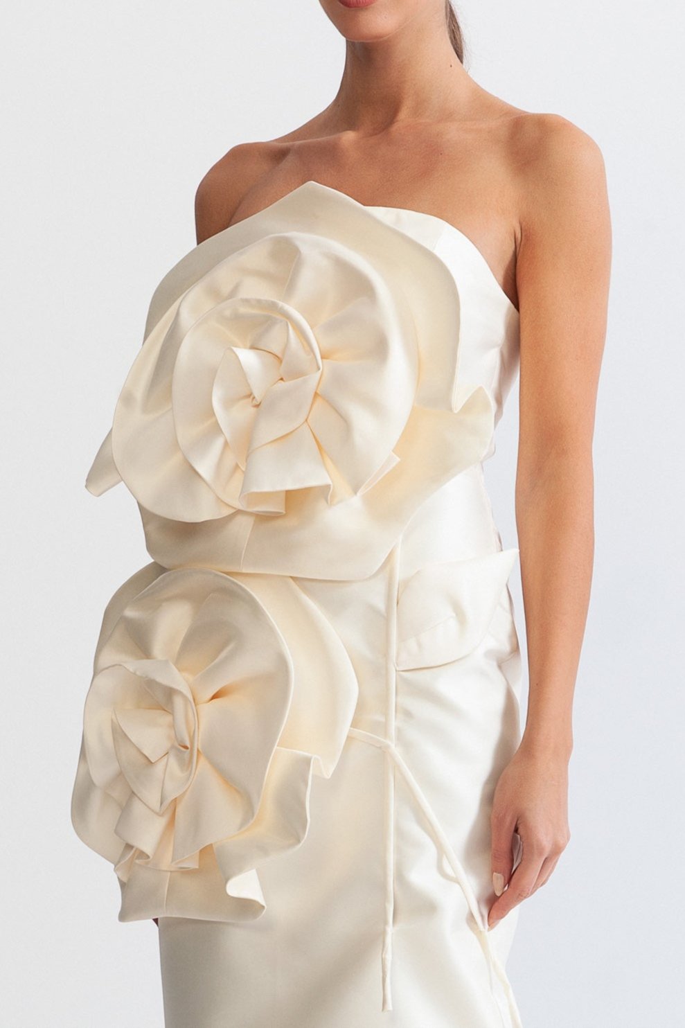 bonnie 3D Voluminous Flower Design Midi Dress - Ivoire - Stylish beautiful dress for special occasions | Buy Online