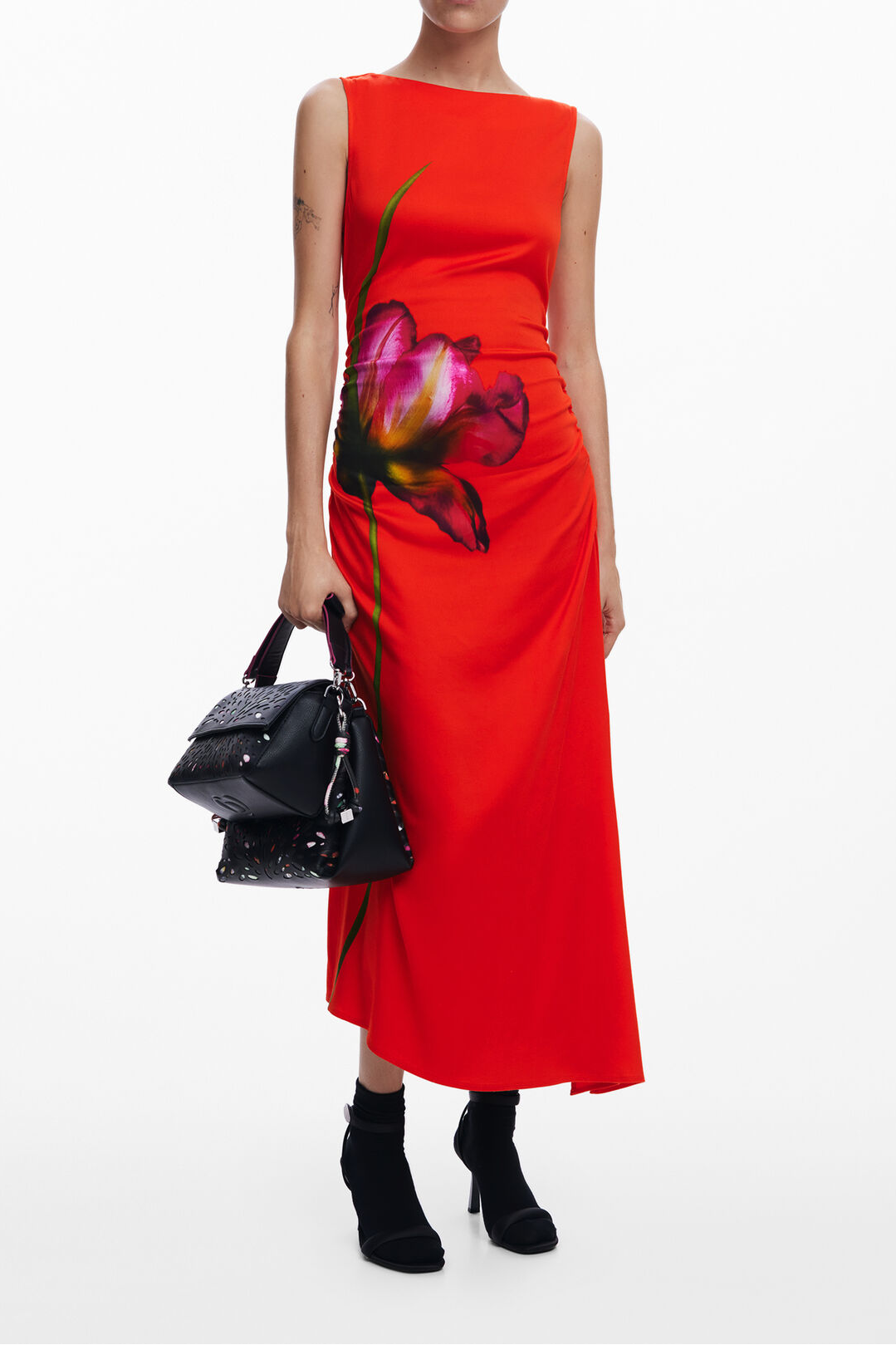 tiffany red sleeveless floral print with a ruched waist midi dress