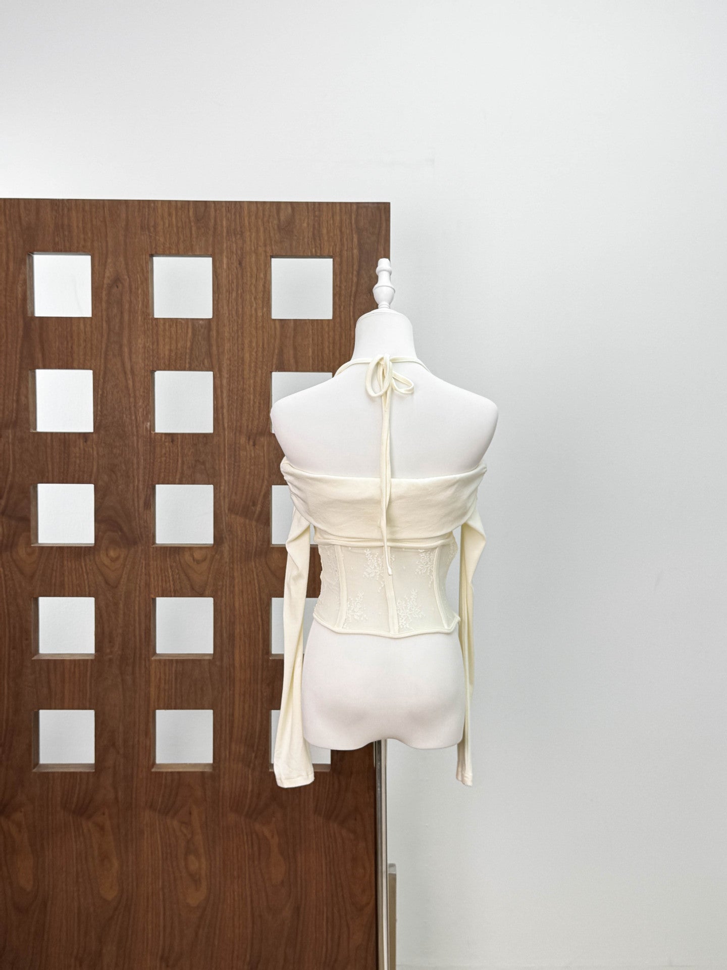 genevieve white Lace Knitted Fishbone Top Hip Skirt Two-Piece Set