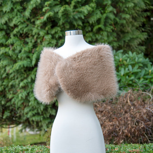 Ellalabel Honey brown faux fur shawl bridal wrap wedding cape in Honey brown - Crafted from High-quality Fabrication - Designed for Elegant Occasions.