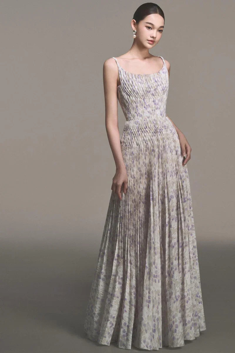giselle floral print pleated maxi dress in pale purple