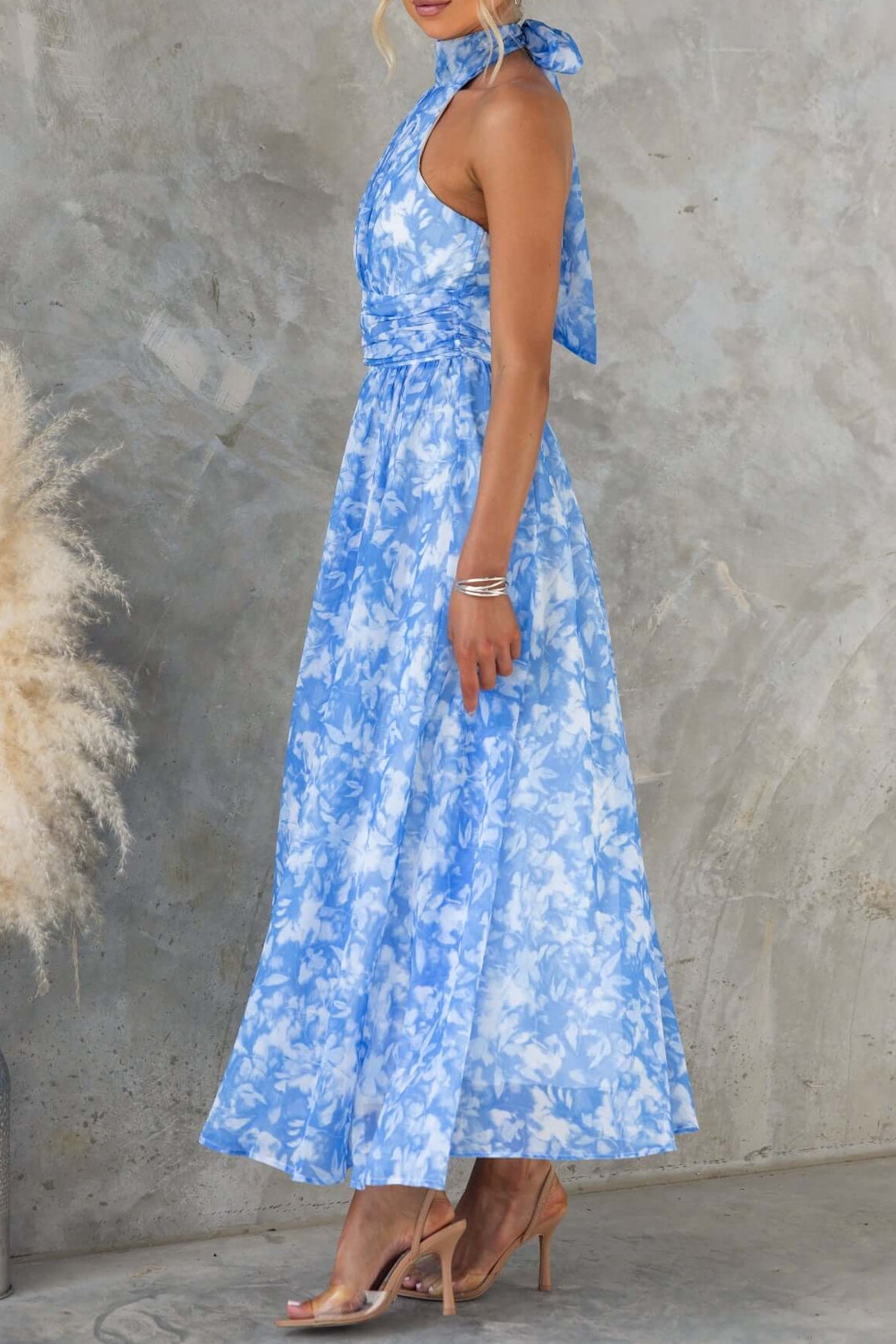 pamela Sleeveless printed backless mini dress in blue