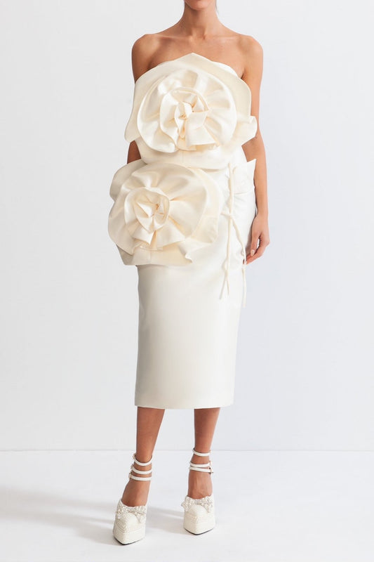 Ellalabel bonnie 3D Voluminous Flower Design Midi Dress - Ivoire - Crafted from High-quality Fabrication- Perfect for Garden Parties and Resort Wear.